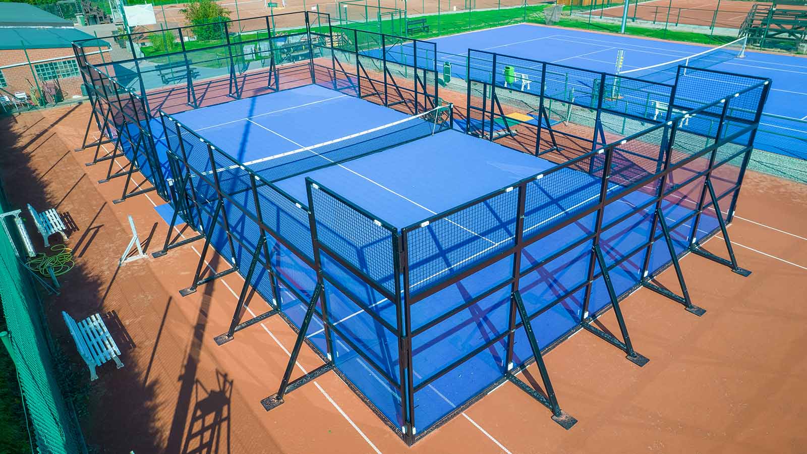 InstantPadel - Pista de pádel emergente en pista de tenis